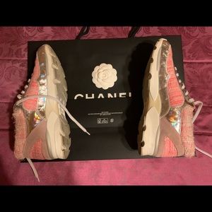 Authentic CHANEL runners, sz 40/10 $200 or bo